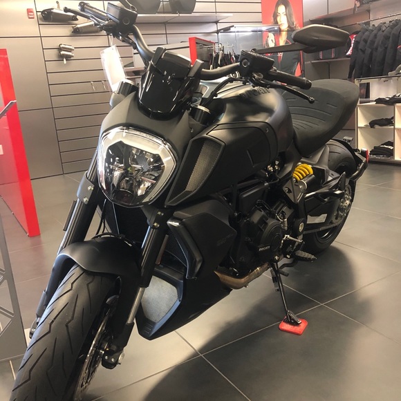 Meet your Posher, Gary - Picture 1 of 1